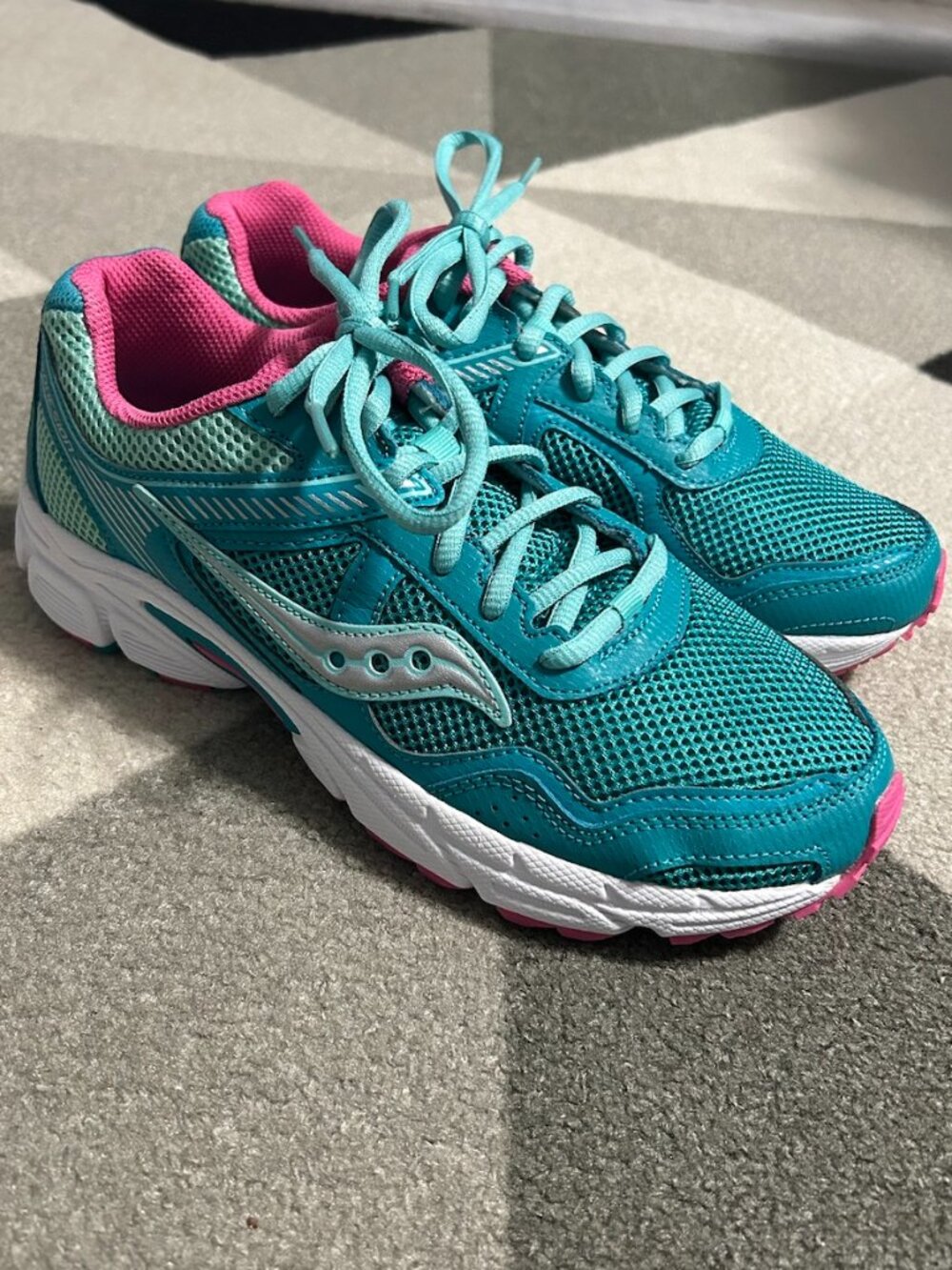 Saucony YOUTH Cohesion 10 LT Teal/Pink/Silver Running Shoes Girls Size 6.5M